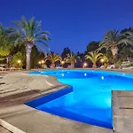 Maganuco Park - Pool, Sea And Garden Модика
