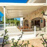 Maganuco Park - Pool, Sea And Garden Вилла