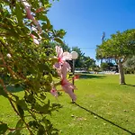 Maganuco Park - Pool, Sea And Garden Модика